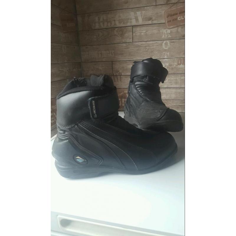 Spada Size 4 motorcycle boots