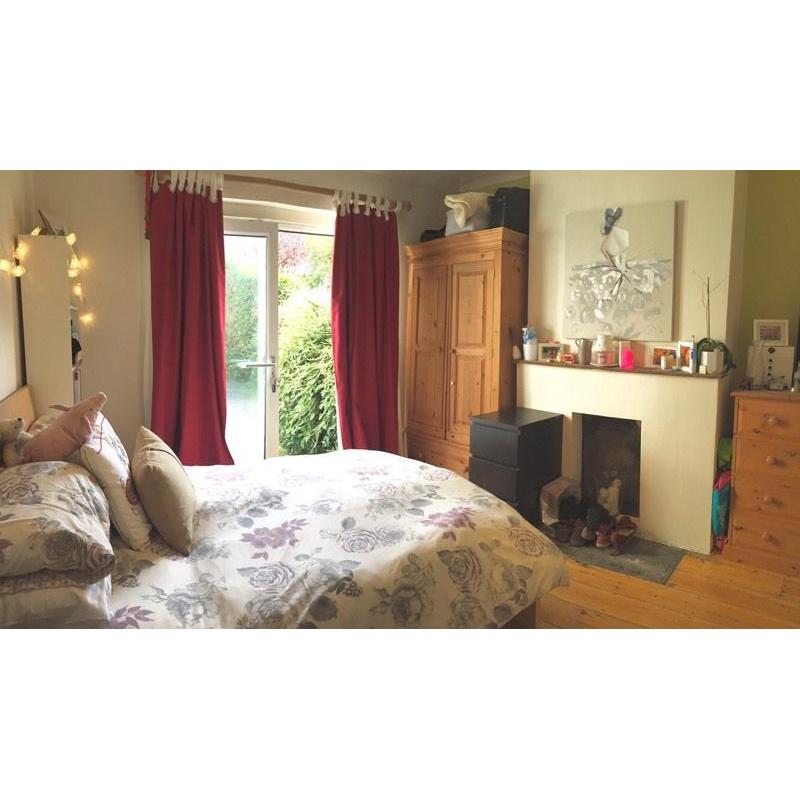 Room in friendly house share