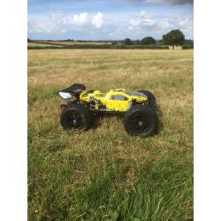 Rc Traxxas e maxx fully upgraded radio controlled