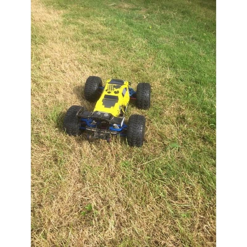 Rc Traxxas e maxx fully upgraded radio controlled