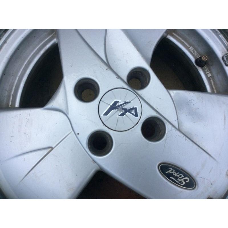 Ford Ka 14" alloy wheels and nuts.