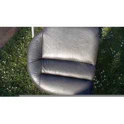 VOLVO LEATHER SEATS