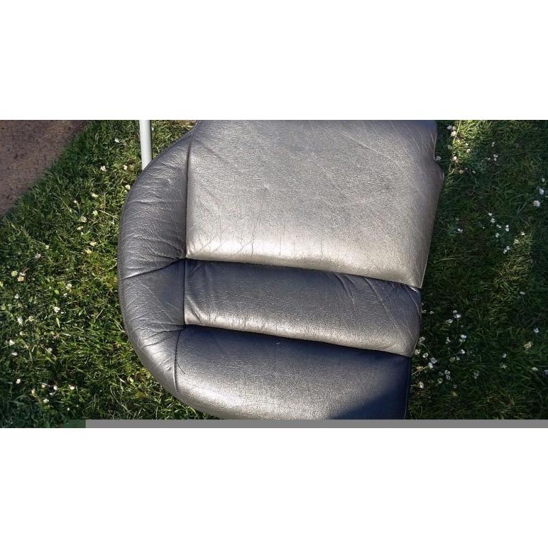 VOLVO LEATHER SEATS