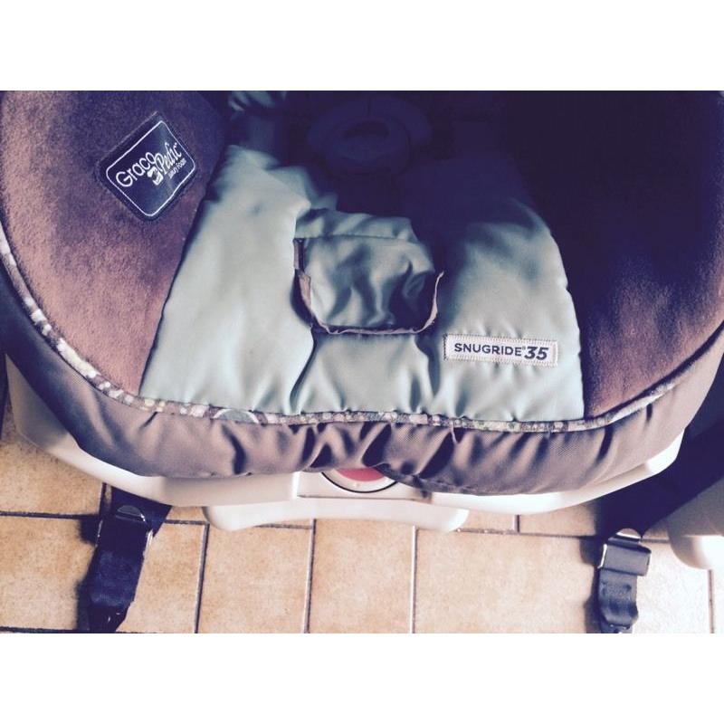 Graco twin car seats with buggy