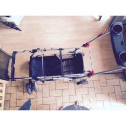 Graco twin car seats with buggy