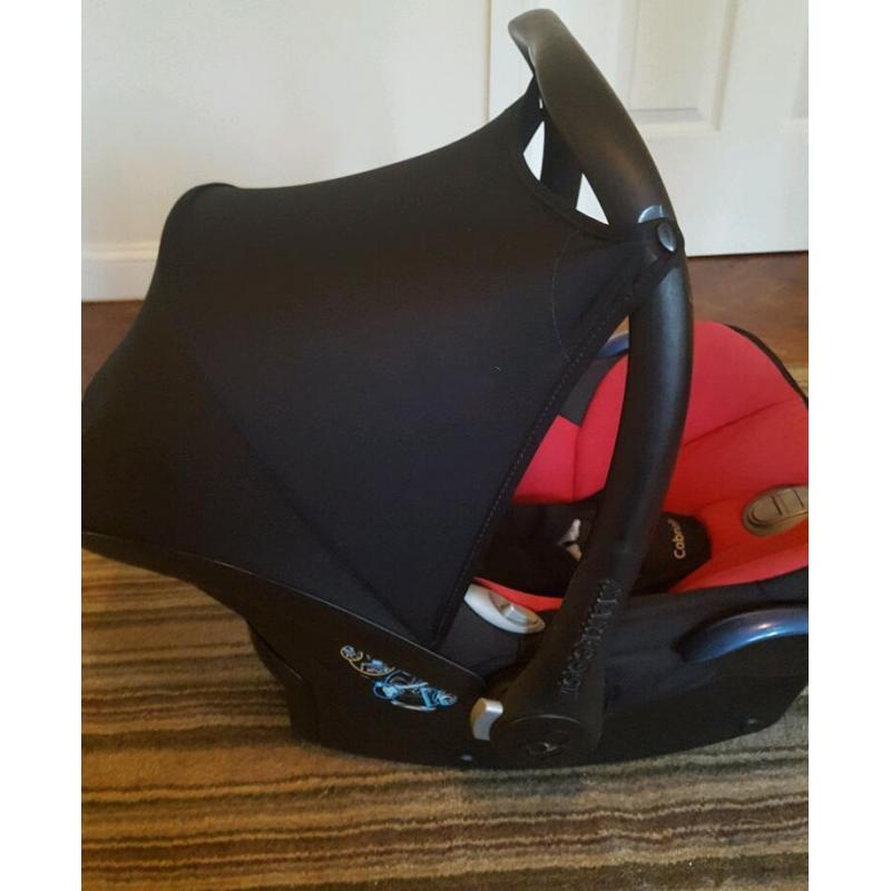 Maxi Cosi Cabriofix with Easy fix isofix base