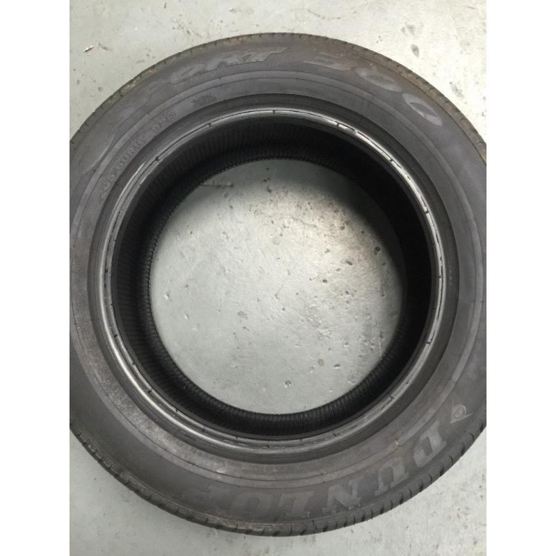 Brand new Dunlop tyre 205/60/16