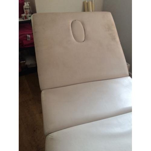Beauty therapy couch