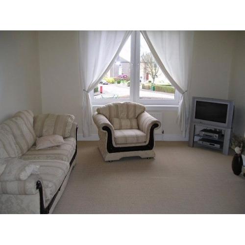 Beautiful and clean two-bedroom flat in a quiet area
