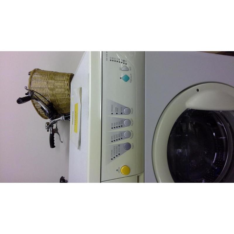 Zanussi Aquacycle XC Washing Machine. Perfect condition with instructions, can deliver locally.