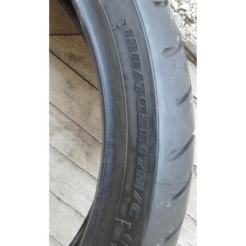 Bridgestone front tyre 120/70/17