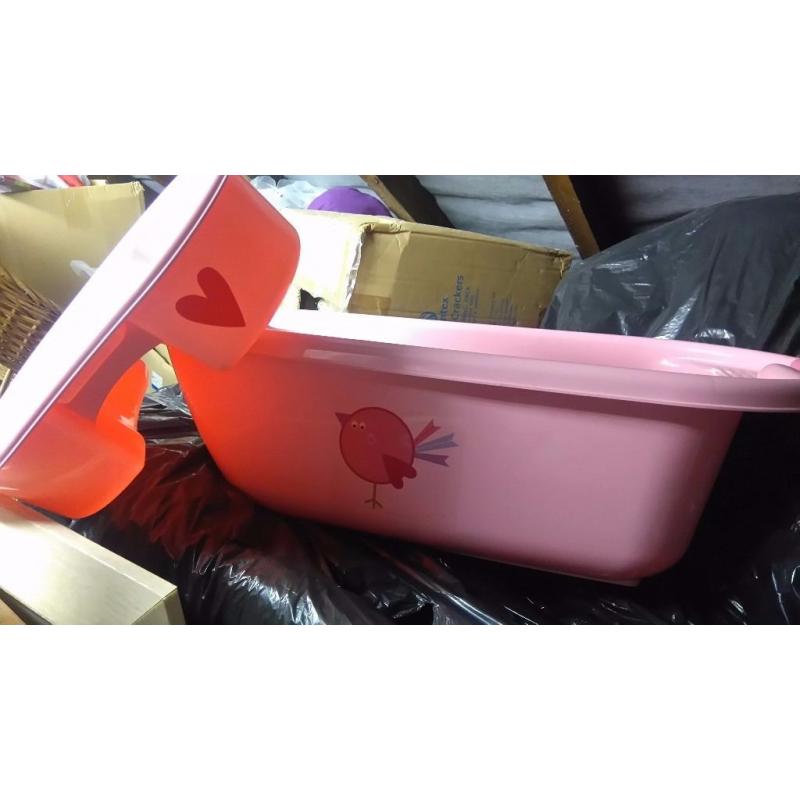 Pink baby bath & top and tail bowl