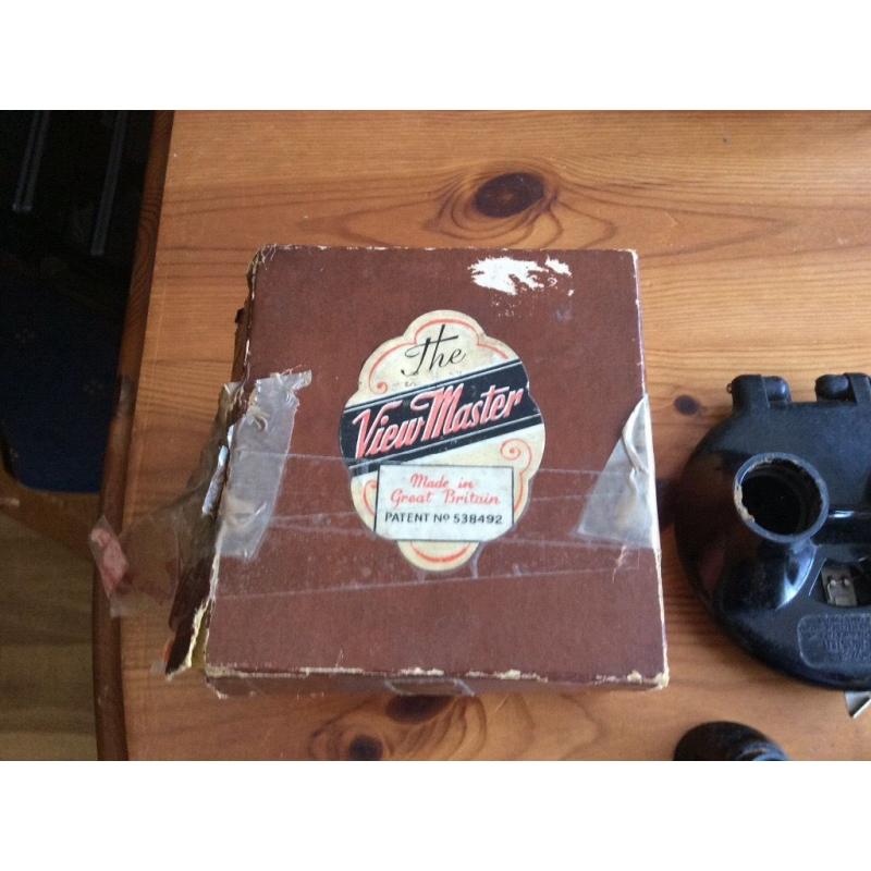 View-Master in Black Bakerlite with 23 inserts
