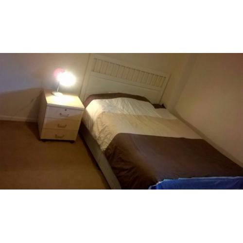 Double bed room to rent in Northholt
