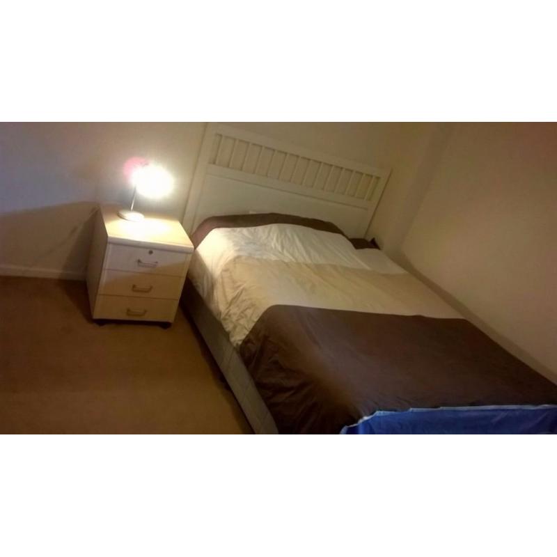 Double bed room to rent in Northholt