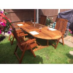 Teak Extendable Table, 4 Fully Reclining Chairs & 3 Metre Parasol including Cover