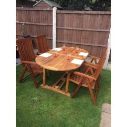 Teak Extendable Table, 4 Fully Reclining Chairs & 3 Metre Parasol including Cover