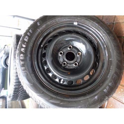 Goodyear Ultragrip 8 winter tyres with wheels 195/65R15