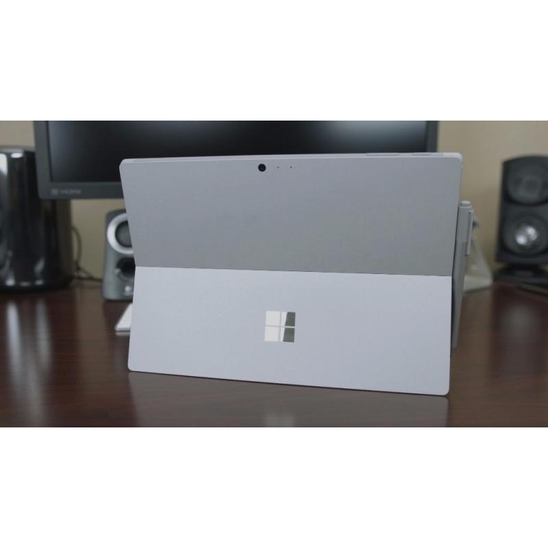 Surface Pro 4 i5 128g with microsoft typecover & pen + 256gb sd card