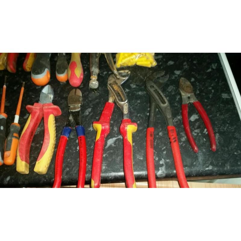 Electrician tool for sale