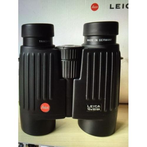 LEICA TRINOVID 10x32 BA BINOCULARS.