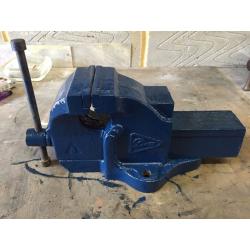 Heavy Duty Bench Vice