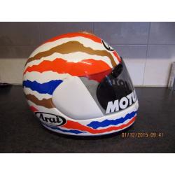 ARAI - QUANTUM MICK DOOHAN REPLICA HELMET - SIZE M