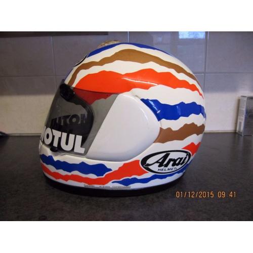 ARAI - QUANTUM MICK DOOHAN REPLICA HELMET - SIZE M