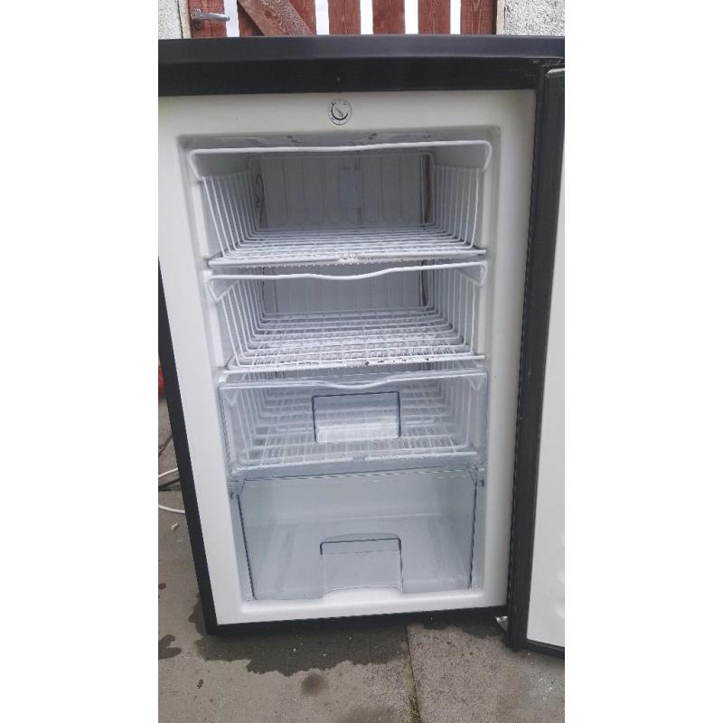 Under counter freezer