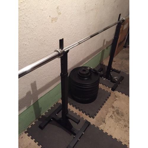 Rogue Fitness 90kg Bumper Plate Set, Olympic Bar, Squat Rack, Change Plates (Crossfit Weightlifting)