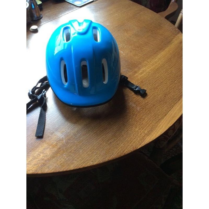 Childs cycle helmet size 48-54cms