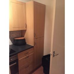 Kitchen units/ worktops and ceramic Samsung hob!