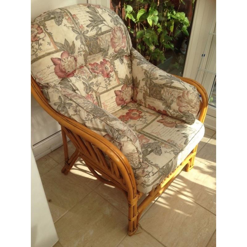 Cane conservatory 3 piece set