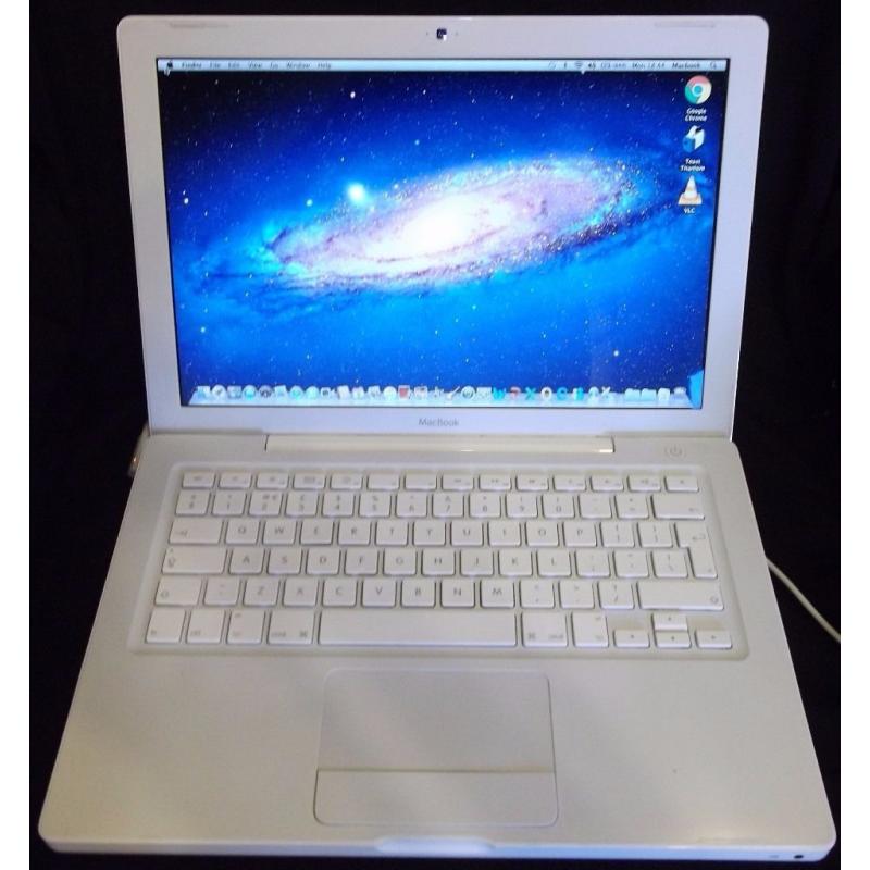 Apple Macbook Laptop - 2.4Ghz/4GB/250GB/Superdrive/Ethernet/USB/VGA/Office/iLife '11/VLC/Toast 11.