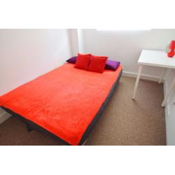 Cozy Double Room near South Quay DLR Station. All Bills and Broadband are included. Available Now!