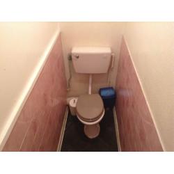 Single room with double bed for single person - good location