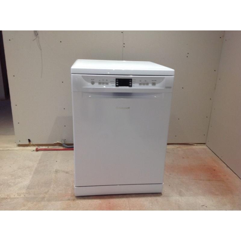 Hotpoint Dishwasher in very good condition, colour - White 2 years old.
