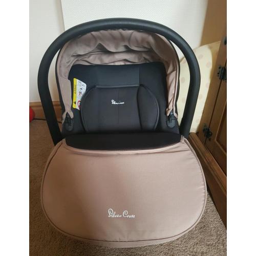 Silver Cross simplicity car seat