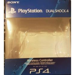 PS4 ULTIMATE EDITION, Two controller's, dock, cooling stand & more