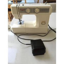 'NEW HOME' By Janome sewing machine 1512