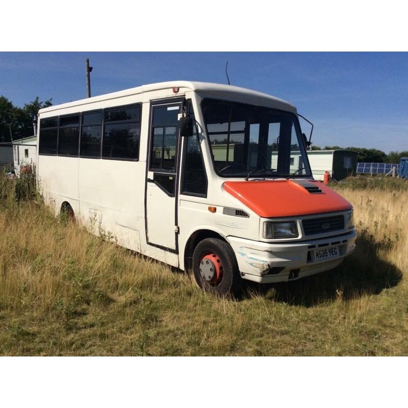 IVECO-FORD- mini coach 1994,2.5TURBO DIESEL 5 speed,two owners from new.