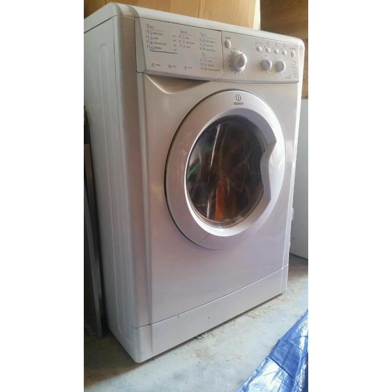 Indesit IWDC6125 Washer Dryer