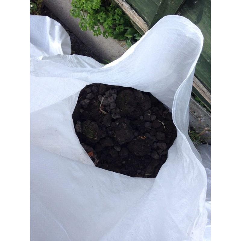 Free to collector - Bags of top soil ??