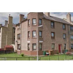 2 double bedroom 2nd floor flat with garage North Edinburgh EH5 swap for a 2 bed ground floor flat