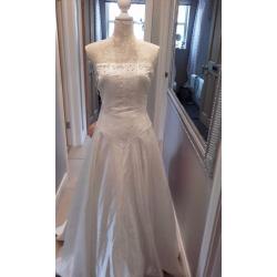 Two Beautiful Wedding Dresses (14/16 and 16/18)