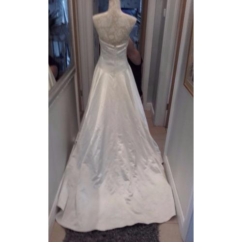 Two Beautiful Wedding Dresses (14/16 and 16/18)