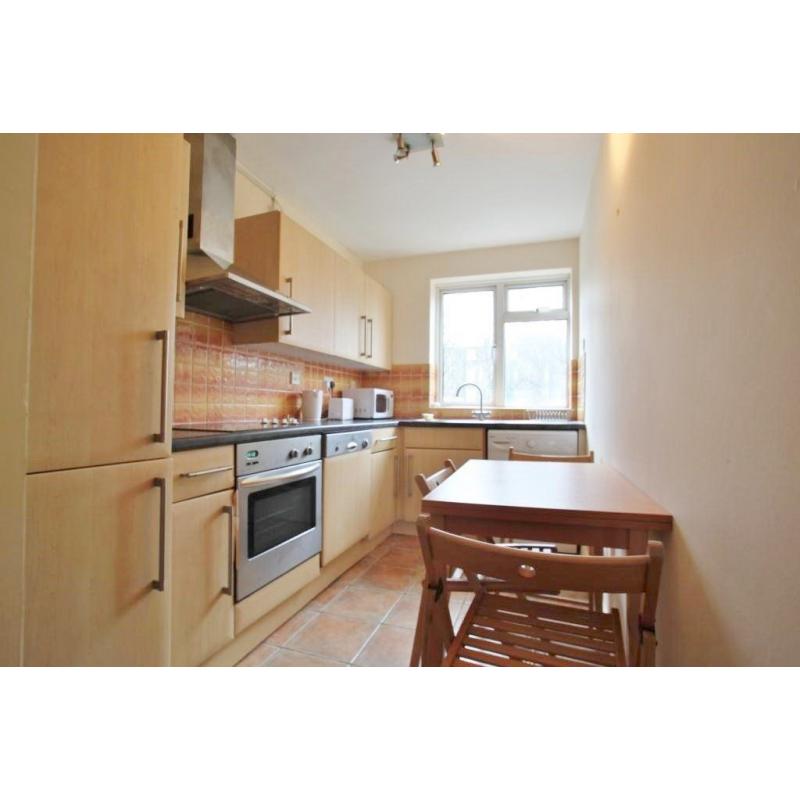 N. Beautiful DB Room in KING CROSS*NEXT TO EUROSTAR all inclusive *wifi +Cleaning