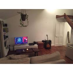 ** Huge double room in super cool Camden flatshare! Best address in NW1