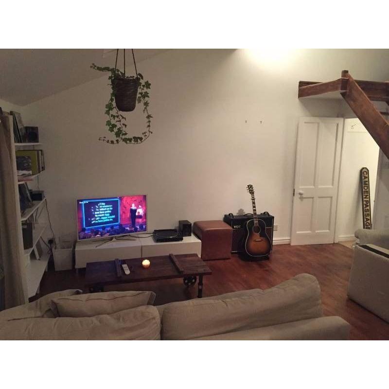 ** Huge double room in super cool Camden flatshare! Best address in NW1