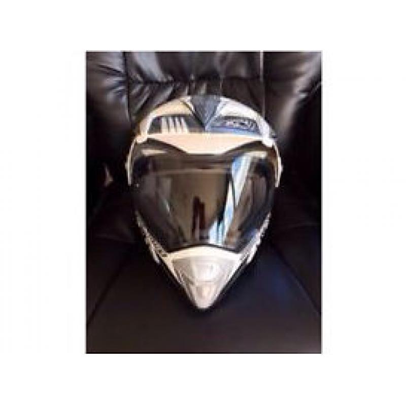 MOTORBIKE HELMET SIZE LARGE 59-60cms
